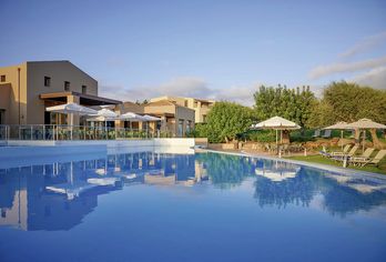 Hotel, Village Heights Resort