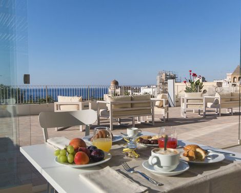 Est Hotel-1