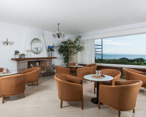 Delfinia Hotel & Bungalows-3