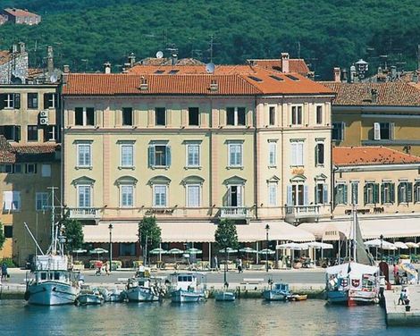 Hotel Adriatic-1
