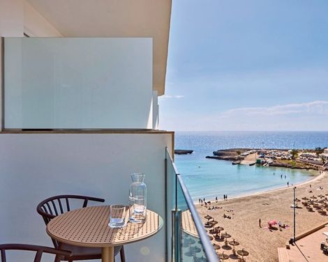 Universal Hotel Perla-3