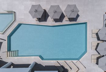 Hotel, Anastasia Hotel