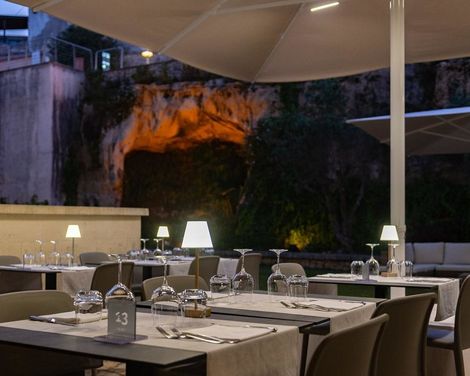 Vittoria Resort Pool & Spa-2