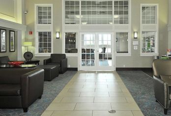 Hotel, Hampton Inn & Suites by Hilton Calgary Airport