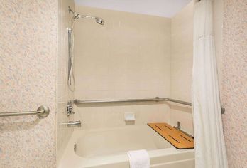 Hotel, Ramada by Wyndham Kent Seattle Area