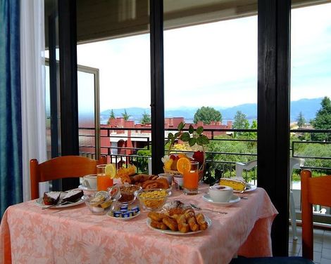 Residence Holiday-2