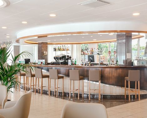Hotel Volga-4