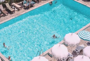 Hotel, Hotel Monaco & Quisisana