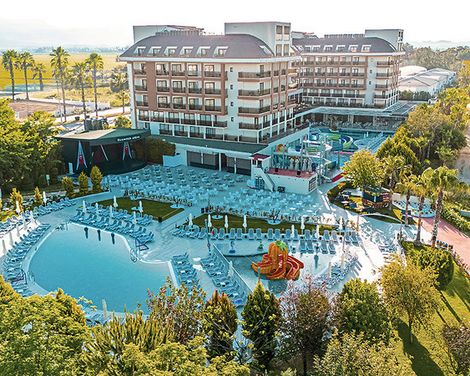 Glamour Resort & Spa-1