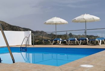Hotel, Playamaro