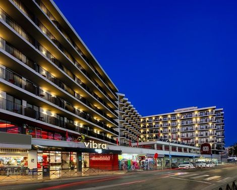 Hotel Vibra District-4