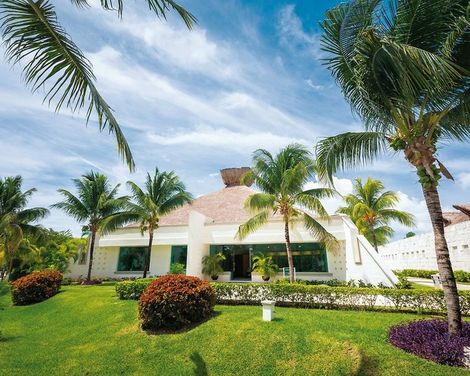 BlueBay Grand Esmeralda-4