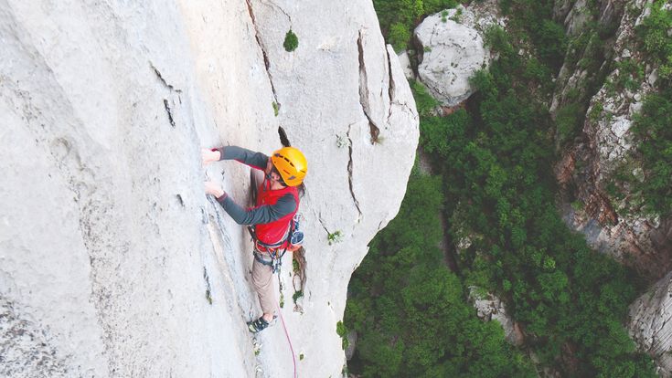 Nationalpark Paklenica- kletterer an Felsen