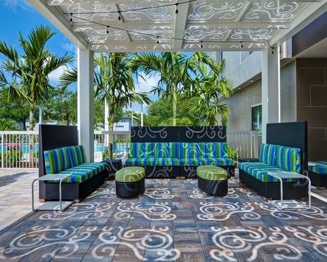 Home2 Suites by Hilton Naples I-75 Pine Ridge Road-4