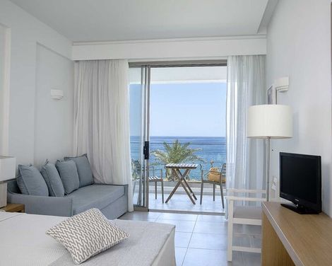 Maritimo Beach Hotel-0