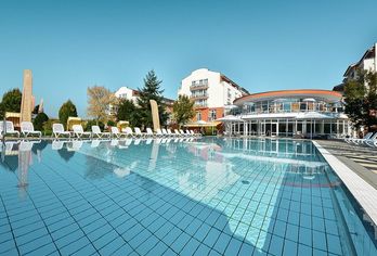 Hotel, The Monarch Hotel