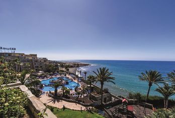 Hotel, BlueBay Beach Club