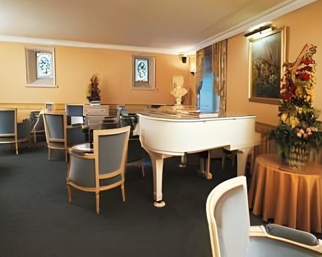Golden Tulip Cannes Hotel De Paris-4