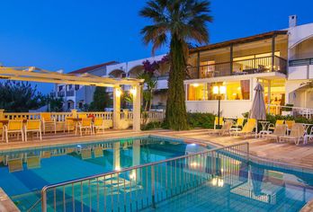 Hotel, Trefon Hotel Apartments & Family Suites