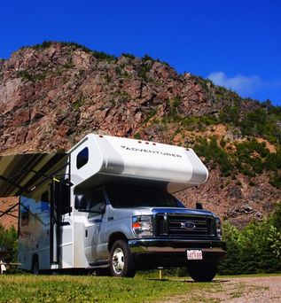 Wohnmobil im Nationalpark