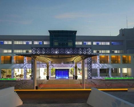 King Evelthon Beach Hotel and Resort-3