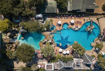 Hotel, Long Beach Garden Hotel & Spa