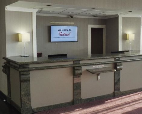 Red Roof PLUS+ Newark - Carteret-1