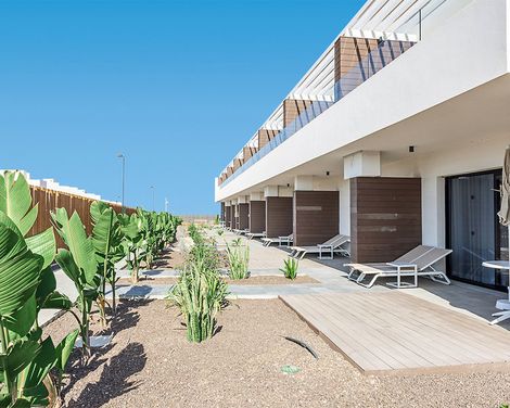 Esmeralda Cotillo Homes by LIVVO-0