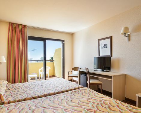 Best Alcázar Hotel & Apartamentos-0