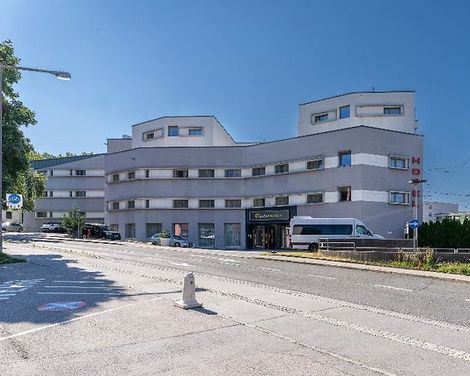 PLAZA Premium Salzburg-0