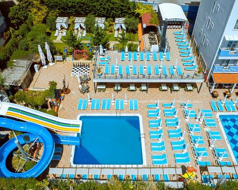 Club Big Blue Suite Hotel-0