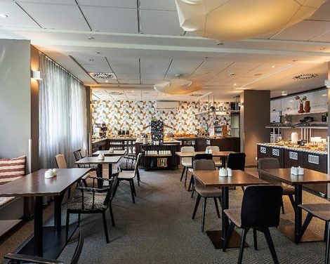 ACHAT Hotel Dresden Elbufer-3
