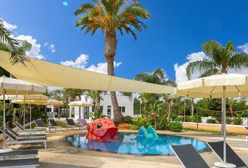 Hotel, Christofinia Hotel