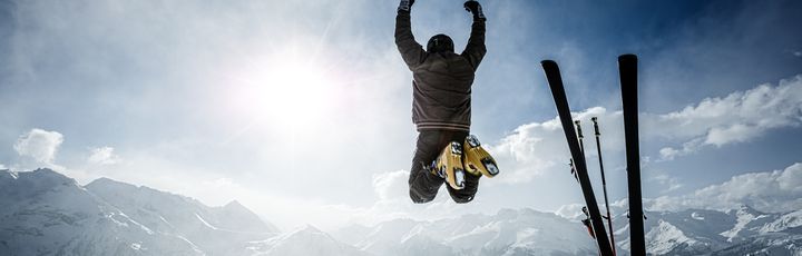 Skifahrer im Schnee