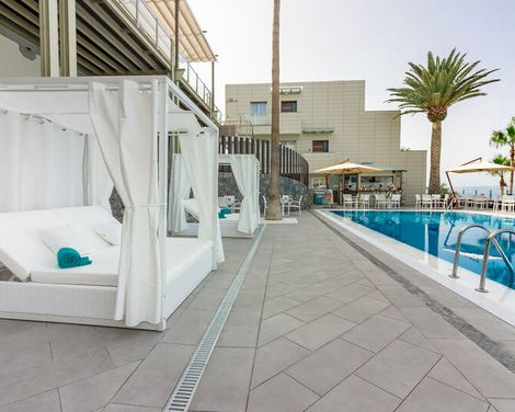 Klayman Diamond Aparthotel-1