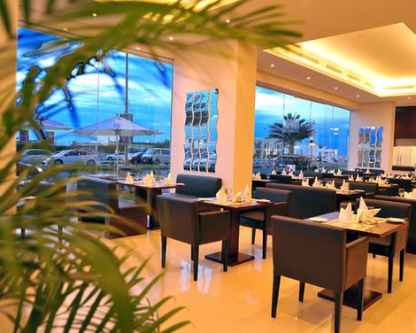 Ramada by Wyndham Beach Hotel Ajman-4