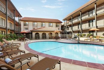 Hotel, Embassy Suites by Hilton Lompoc Central Coast