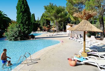 Hotel, Résidence Odalys Référence Les Gardians