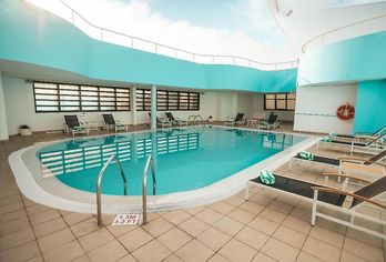 Hotel, Holiday Inn Abu Dhabi