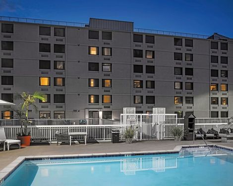 Hilton Garden Inn Los Angeles/Hollywood-1