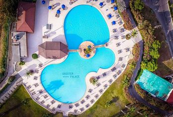 Hotel, Kresten Palace Hotel