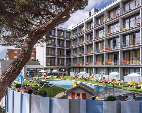 Hotel GHT Sa Riera-3