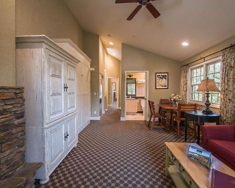 Cambria Pines Lodge-3