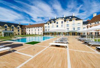 Hotel, Staycity Aparthotels Near Disneyland Paris