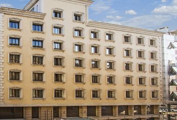 Hotel, Yigitalp