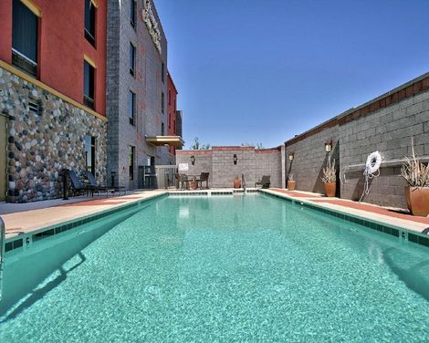 Hampton Inn & Suites Scottsdale at Talking Stick-2