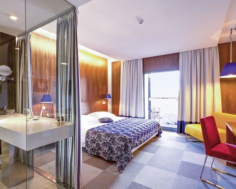 Hotel In-0