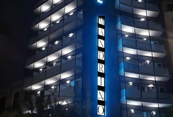 Hotel, Mandrino Hotel