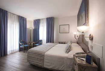 Hotel, Amadeus