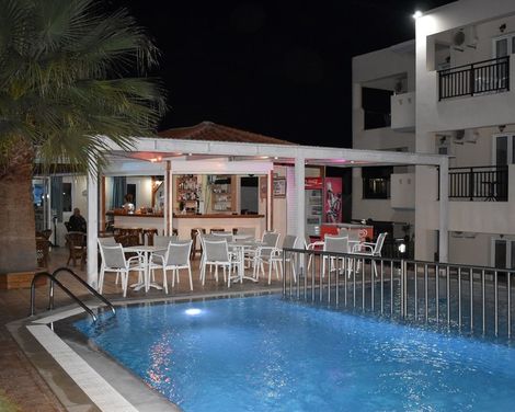 Sunshine Studios & Apartments-2